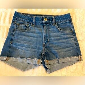 American Eagle super stretch jean shorts Size 4